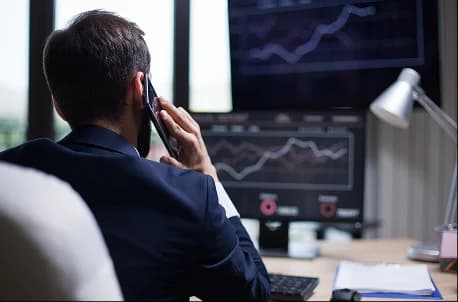 Finance Operations — AP/AR & Close